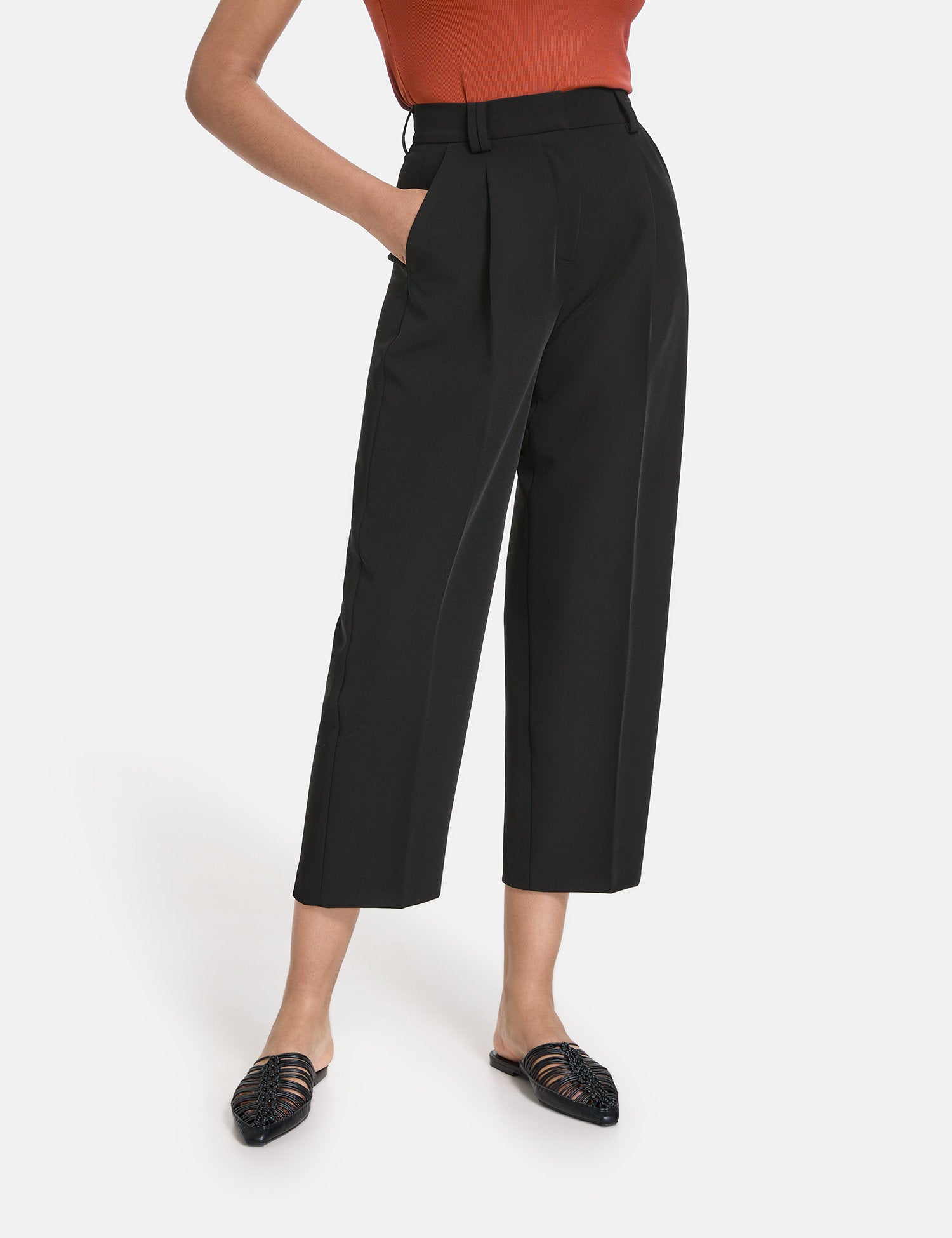 Smart 3/4-Length Trousers_520347-11087_1100_04