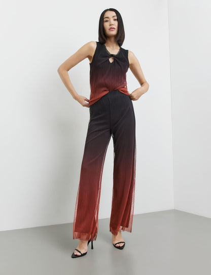 Pleated Trousers With Colour Graduation_521302-16237_1102_03
