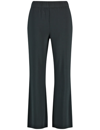 Wide Trousers Made Of Fine Slinky Jersey_521504-26448_1100_02