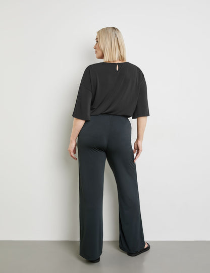 Wide Trousers Made Of Fine Slinky Jersey_521504-26448_1100_06