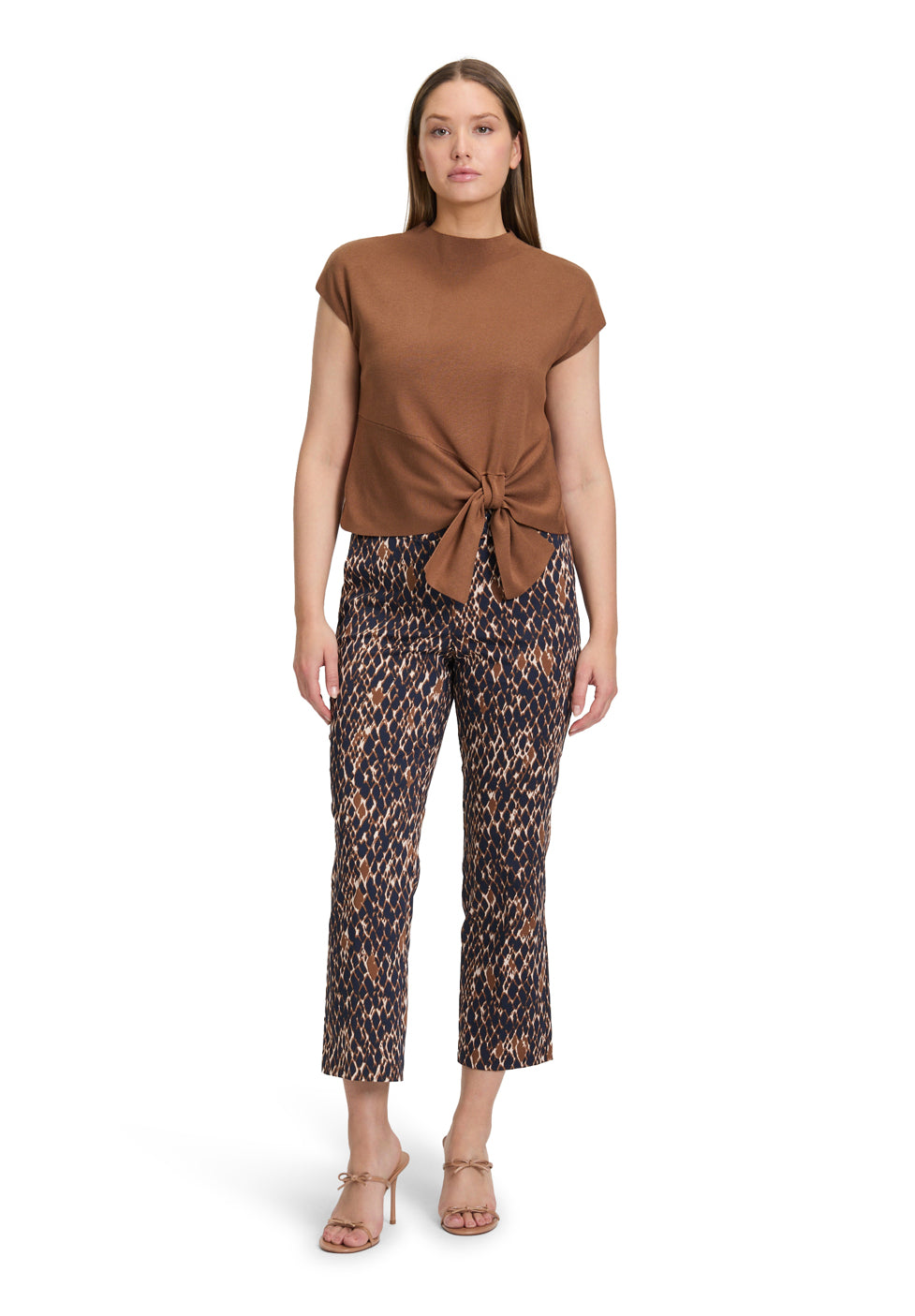 Betty Barclay_Classic Nougat_Knitted Pullover Short Without Sleeve_5274-1433_7050_02