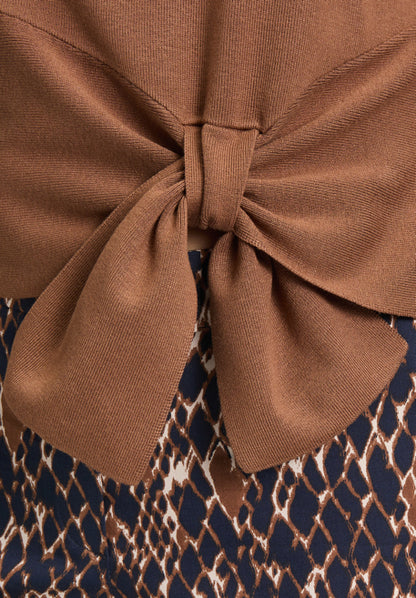 Betty Barclay_Classic Nougat_Knitted Pullover Short Without Sleeve_5274-1433_7050_04