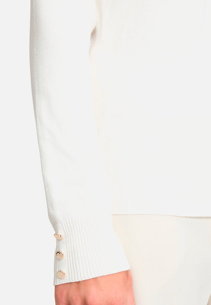 Betty Barclay_White_Long-Sleeved Turtleneck Sweater_5284-1440_1014_07