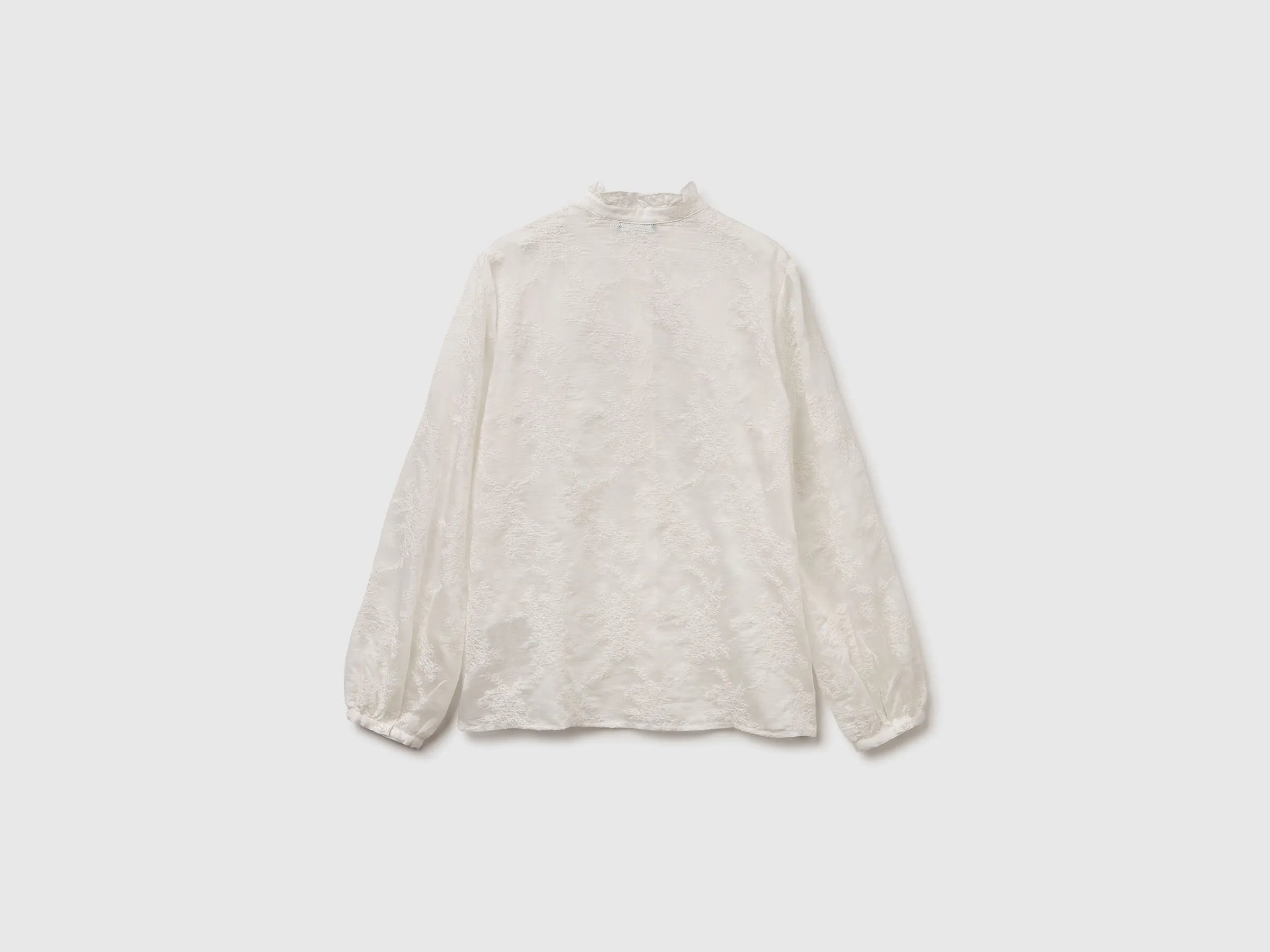 Benetton_Creamy White_Embroidered Blouse with Ruffled Collar_52WNDQ0CQ_901_06