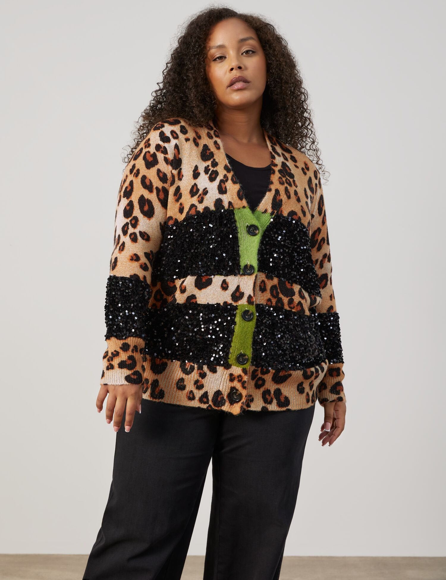 Cardigan with Leo Print and Sequins_532509-25519_9202_01