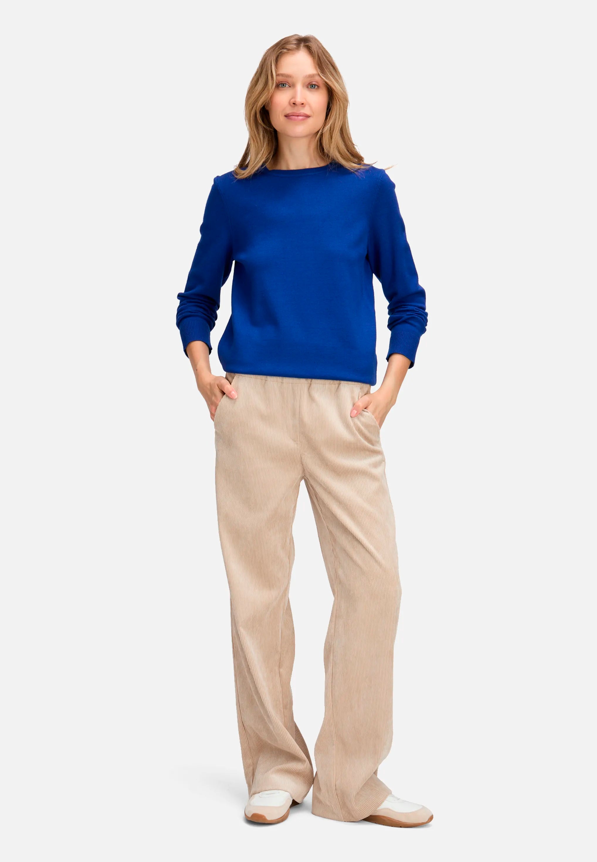 Betty Barclay_Adria_Basic Knit Sweater with a Round Neck_5342-2907_8329_02