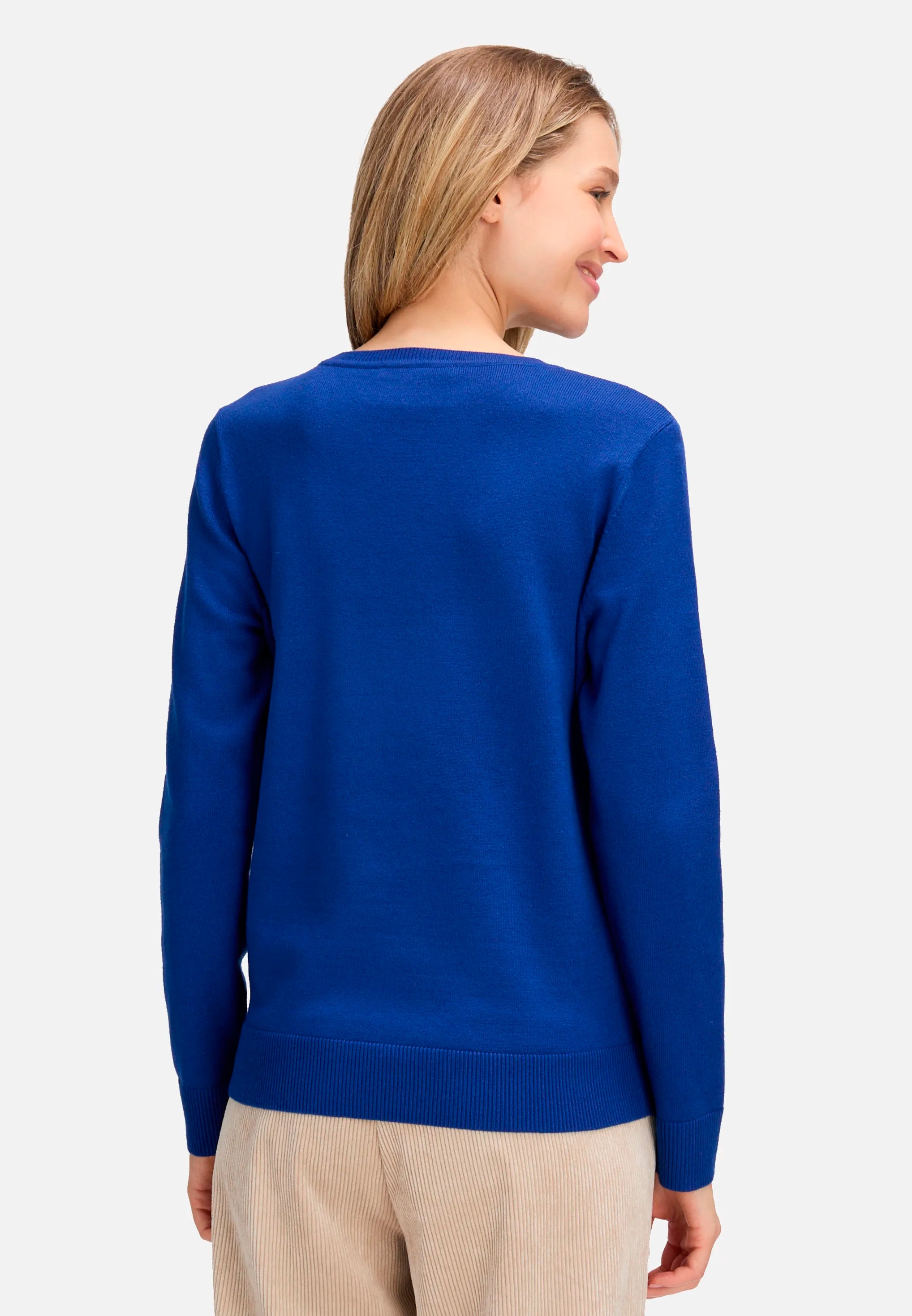 Betty Barclay_Adria_Basic Knit Sweater with a Round Neck_5342-2907_8329_07