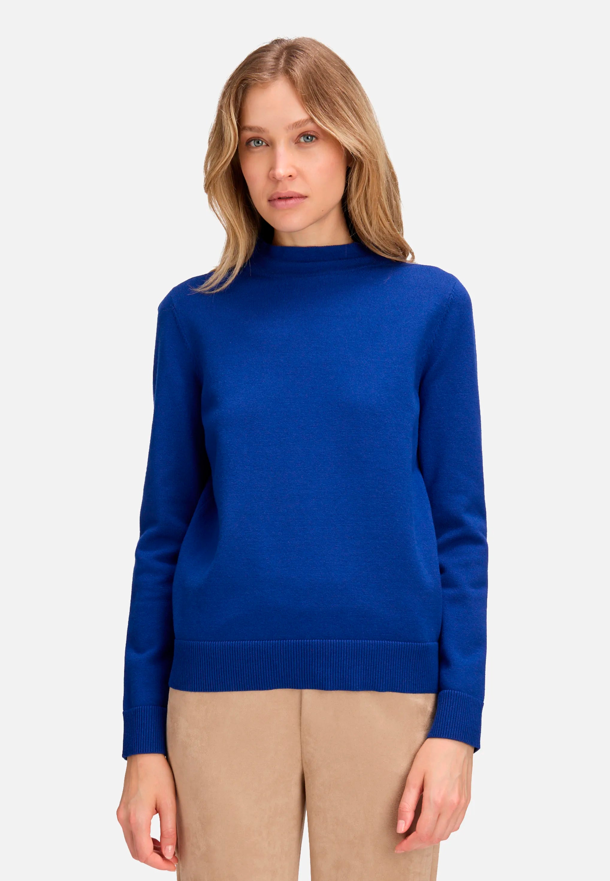 Betty Barclay_Adria_Basic Knit Sweater with Stand-Up Collar_5343-2907_8329_01