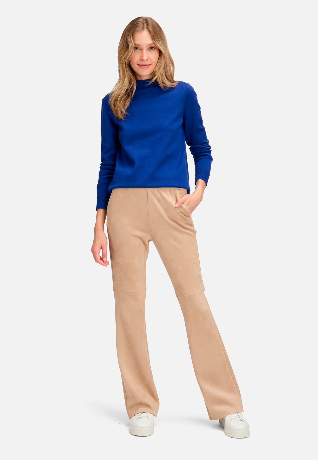 Betty Barclay_Adria_Basic Knit Sweater with Stand-Up Collar_5343-2907_8329_02