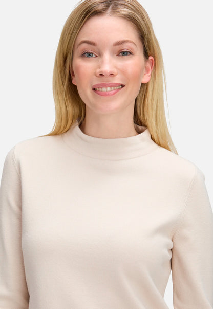 Betty Barclay_Pastel Sand_Basic Knit Sweater with Stand-Up Collar_5343-2907_9104_07