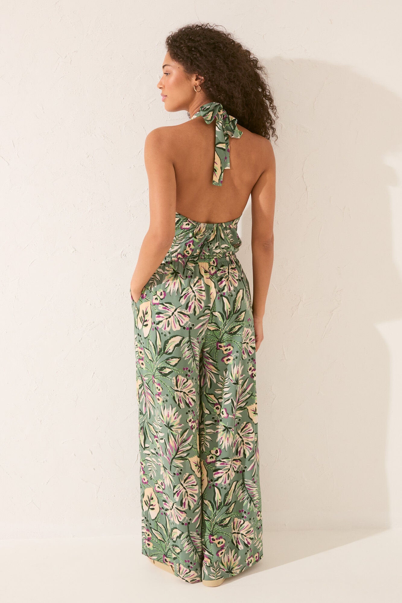 Women Secret_Long Halterneck Neckline with Tropical Print_5549912_23_05