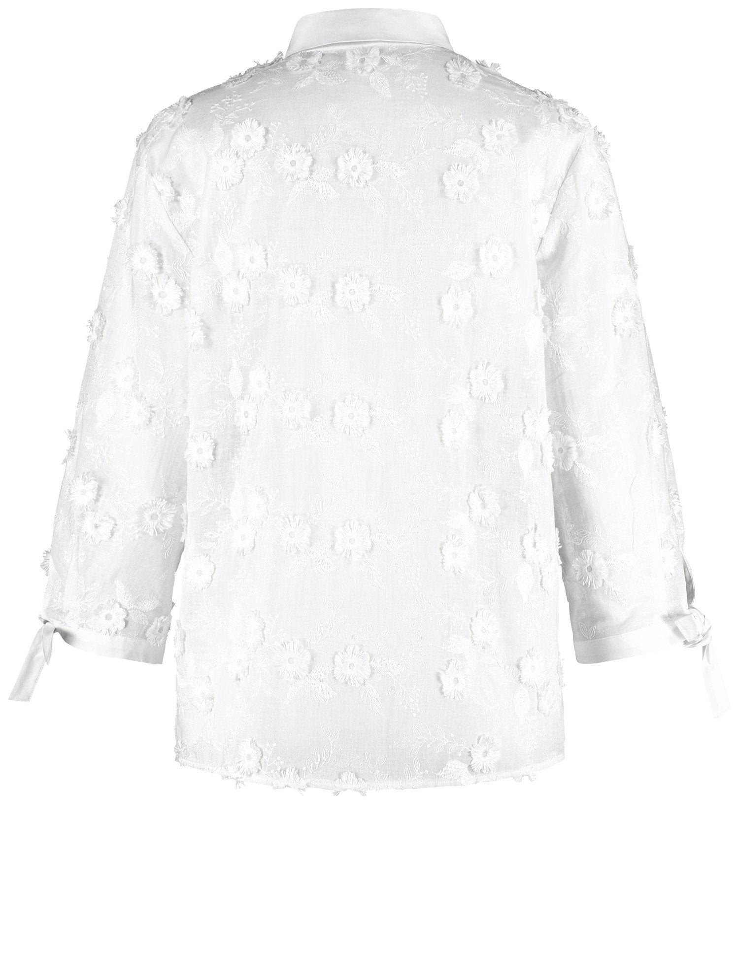 Gerry Weber_Blouse with 3/4-Length Sleeves and 3D Floral AppliquŽing_560106-31451_99600_06