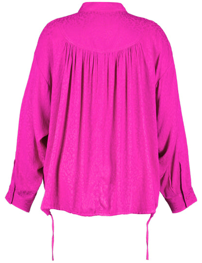 Flowing Shirt Blouse With A Drawstring_560514-21119_3500_03