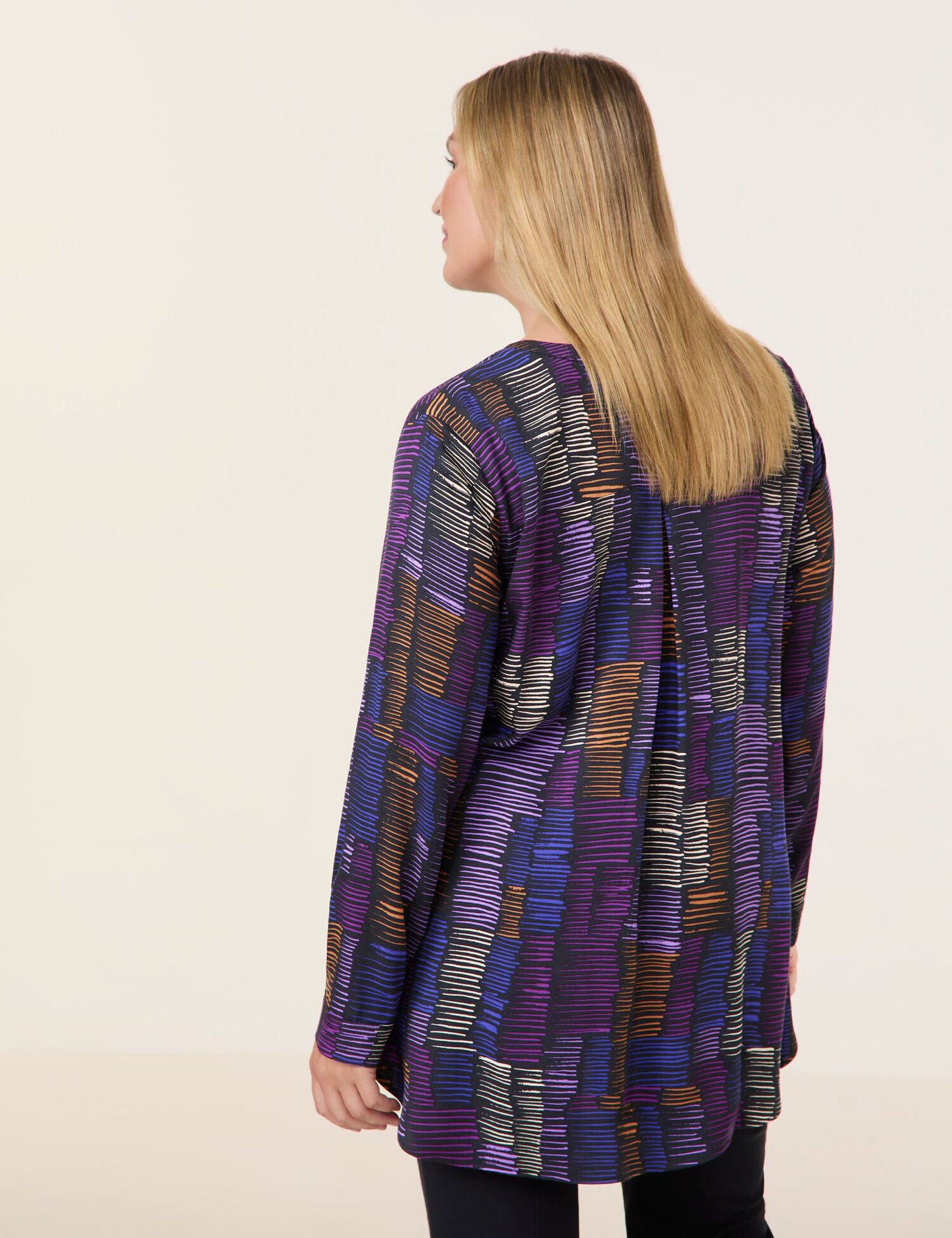 Sustainable Viscose Tunic_560536-21156_8102_06