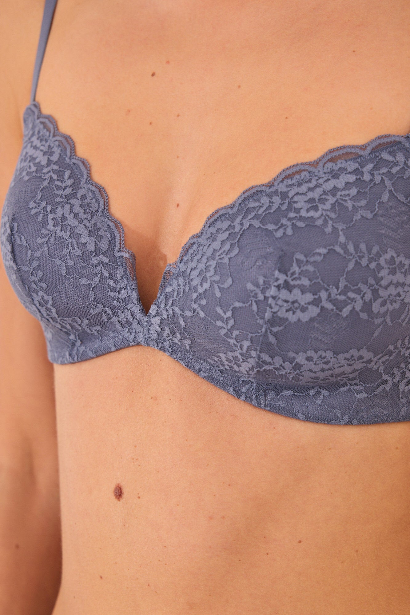 Women Secret_CHARMING Blue Lace Triangle Bra in Different Cup Sizes_5662889_13_04