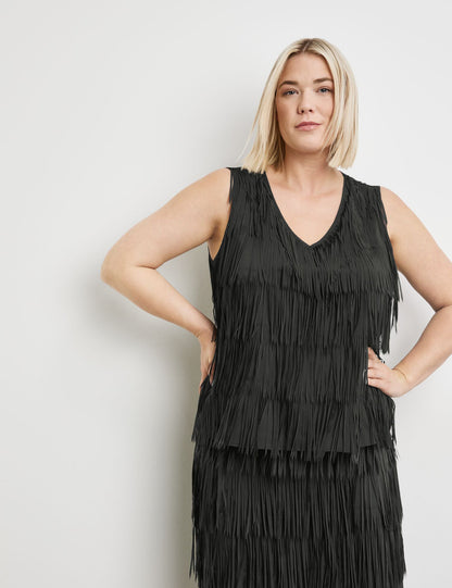 Top With Fringed Details_571507-26406_1100_01