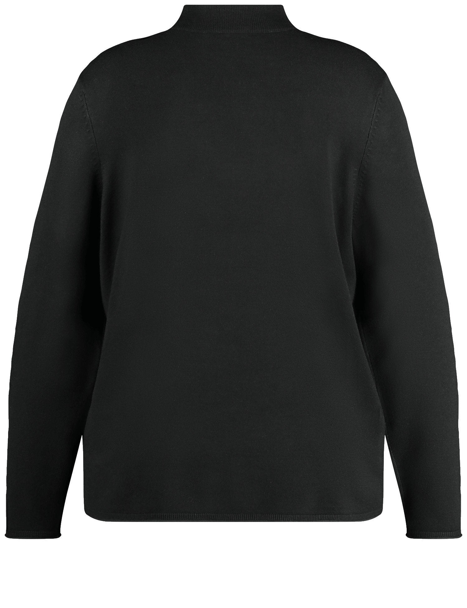 Fine Knit Jumper With A Turtleneck_02