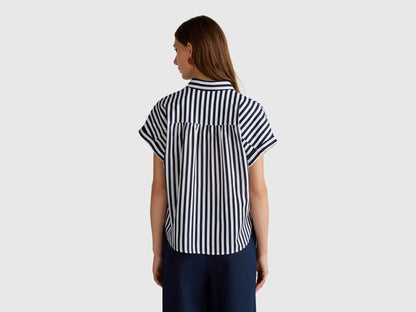 Benetton_Comfort Fit Striped Shirt_58I5DQ08M_77Z_02