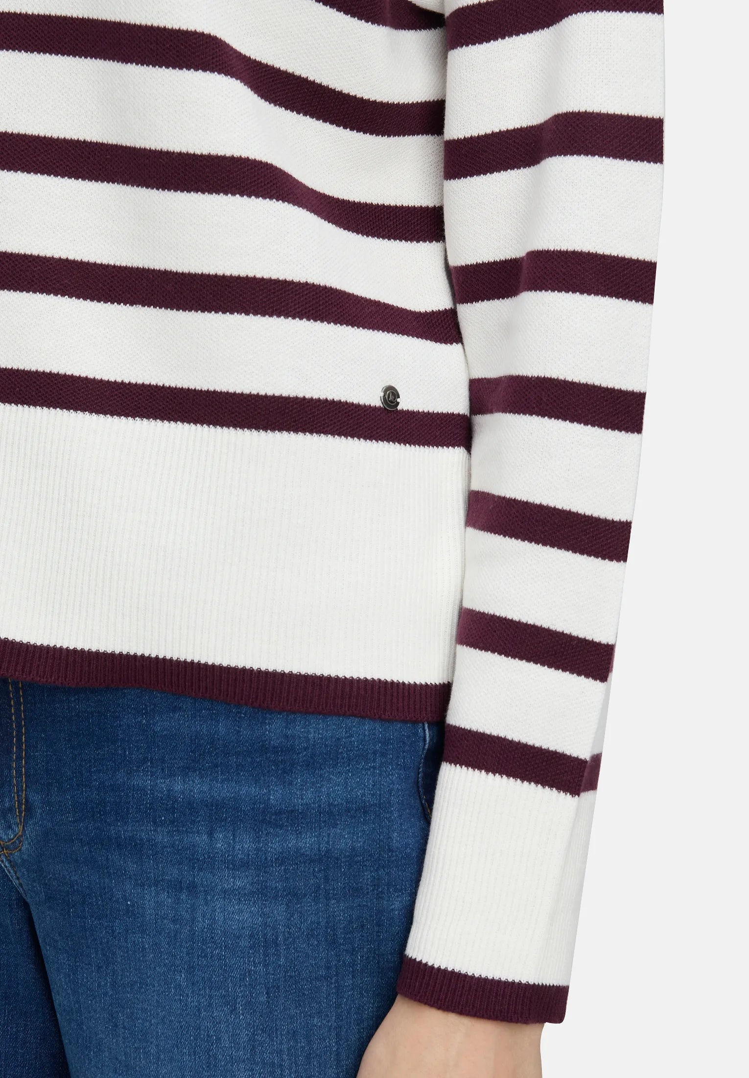 Betty Barclay_Cream/Dark Red_Knitted Sweater with Stripes_5934-3218_1847_08