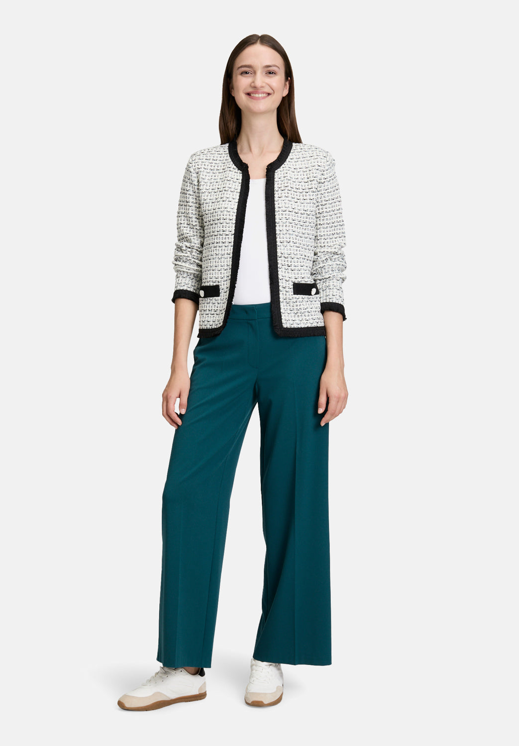 Betty Barclay_Cream/Black_Knitted Cardigan with Fringes_5940-3063_1891_02