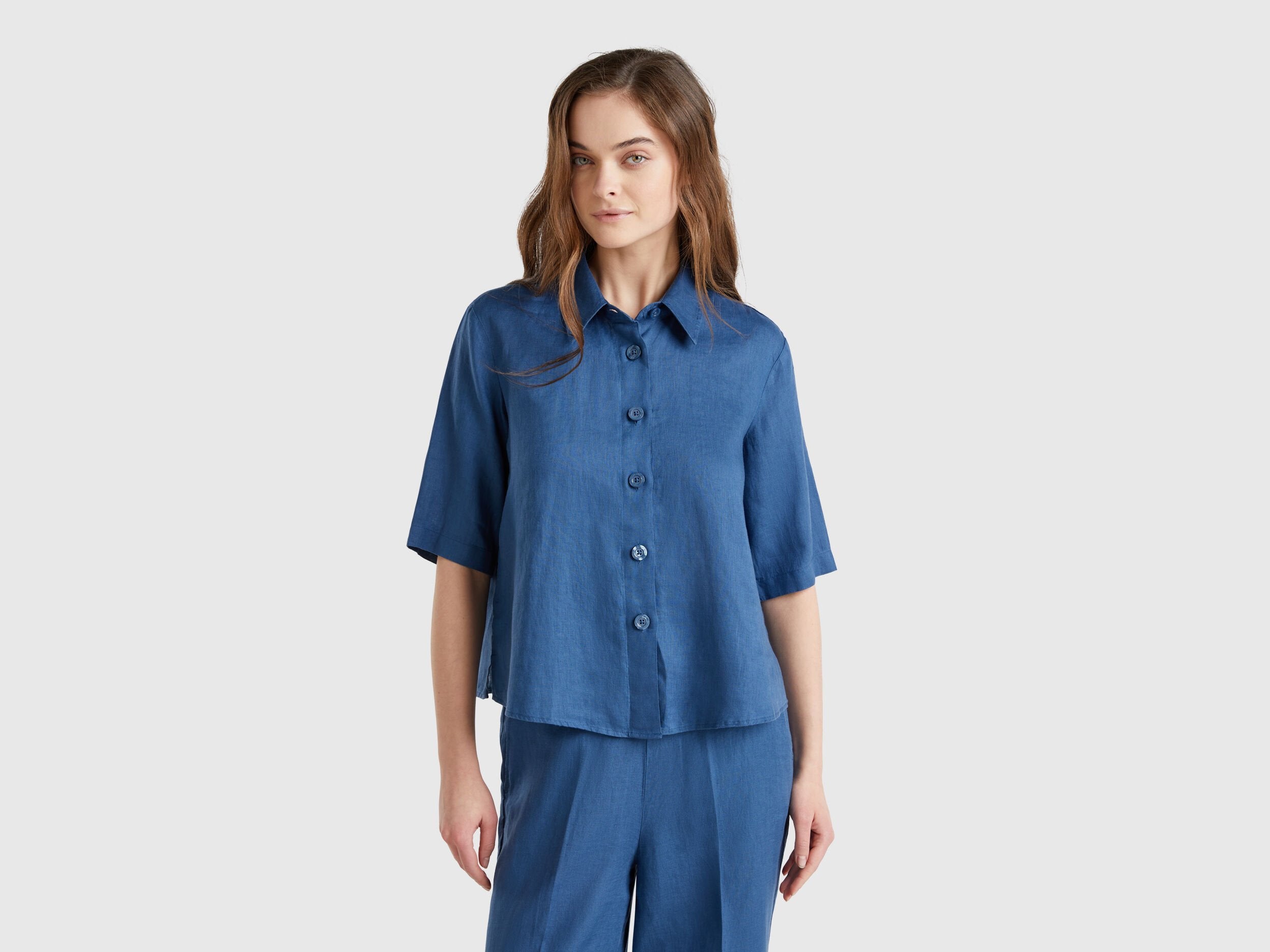 Benetton_Short Shirt in Pure Linen_5BML5QB75_217_01