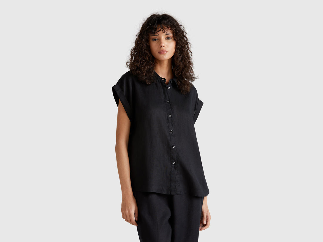 Benetton_Regular Fit Shirt in Pure Linen_5BMLDQ06V_100_01