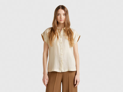 Benetton_Regular Fit Shirt in Pure Linen_5BMLDQ06V_152_01
