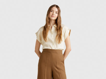 Benetton_Regular Fit Shirt in Pure Linen_5BMLDQ06V_152_02