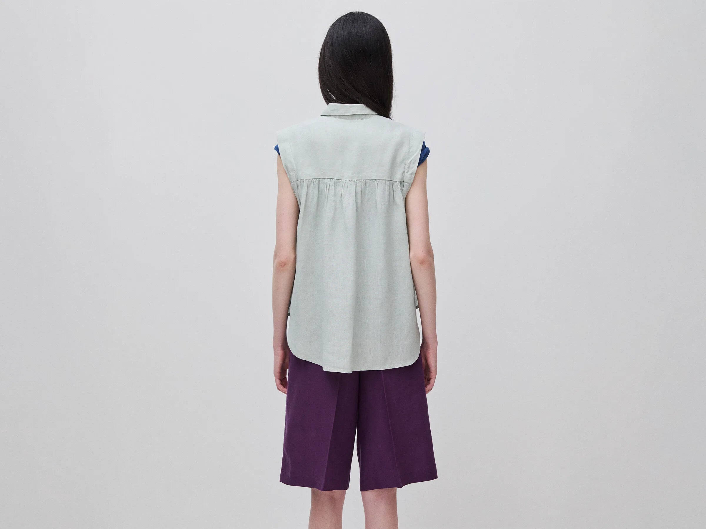 Benetton Light Green Women 100% Linen Sleeveless Blouse SKU: 5BMLDQ0E0_17E Image 02
