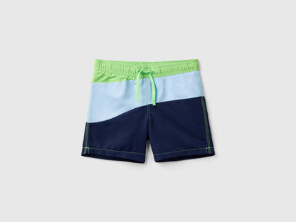 Swim Trunks With Wave Motif_5Jd00X00M_2K3_01