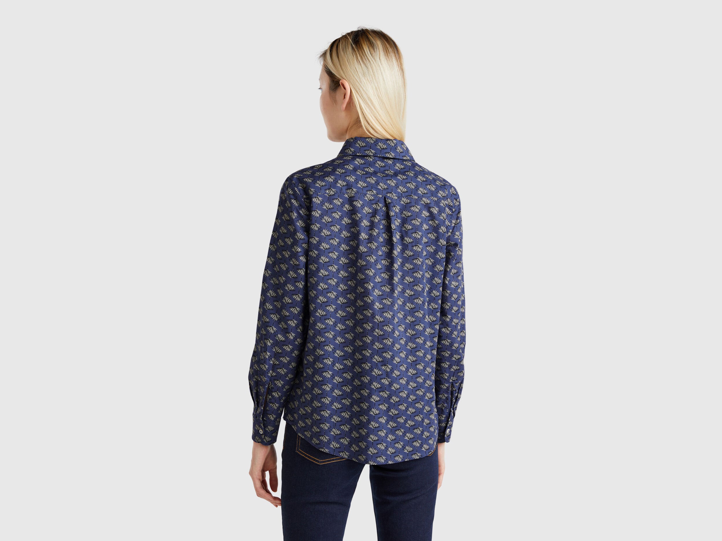 Benetton_Patterned Dark Blue Shirt_5Q6SDQ0AY_65Z_03