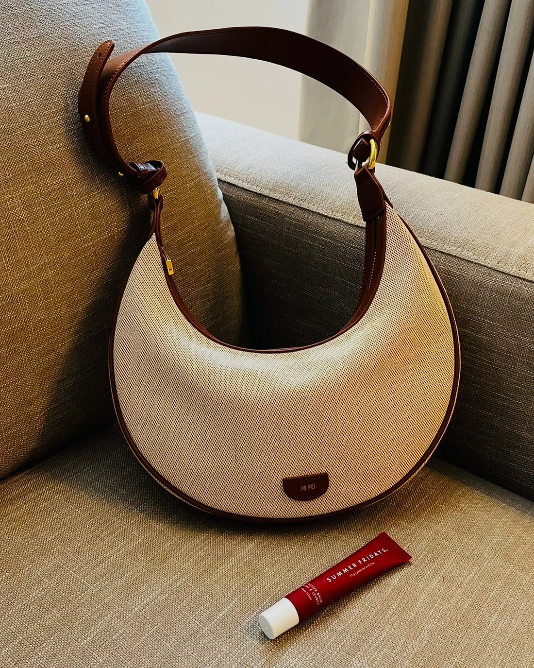 JW PEI_Brown Canvas_Carly Medium Shoulder Bags_5S04-32_Brown Canvas_01