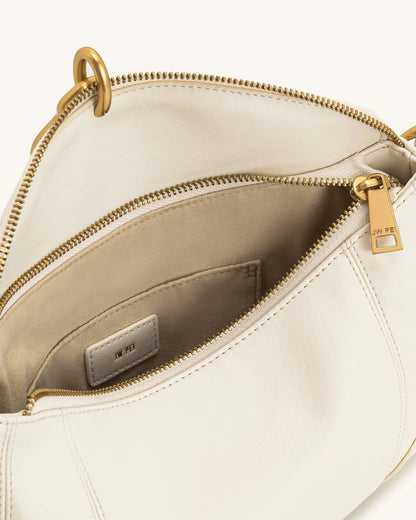 JW PEI_White_Jayla Metal Pendant Embellished Shoulder Bags_5S299-2_White_04
