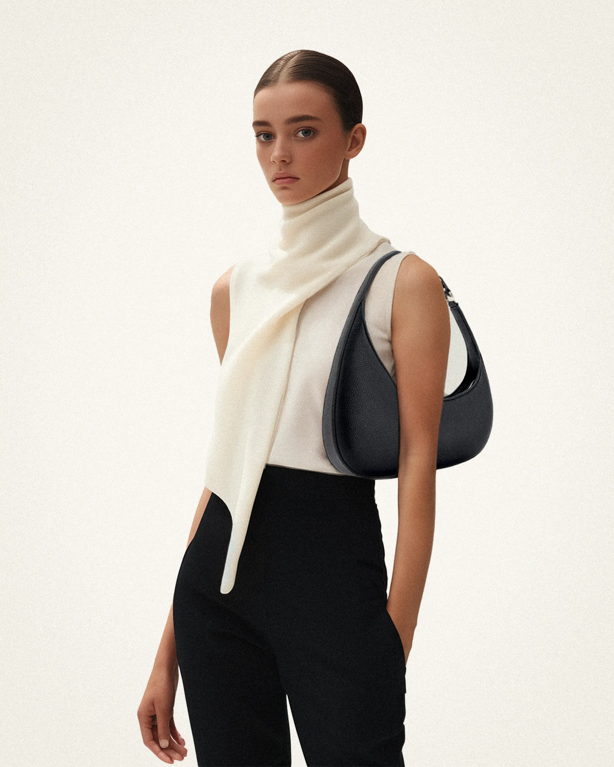 JW PEI_Black_Harlee Shoulder Bag_5S61-1_Black_02