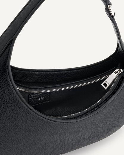 JW PEI_Black_Harlee Shoulder Bag_5S61-1_Black_05