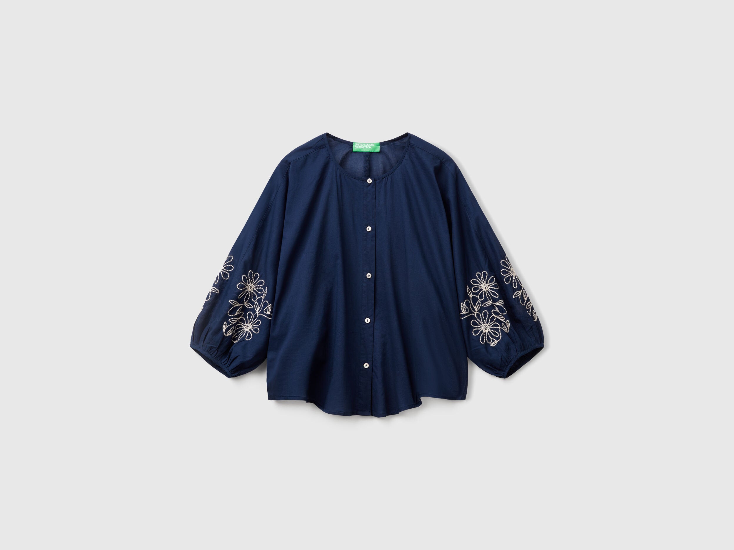 Benetton_Blouse with Floral Embroidery_5VZCDQ0BN_252_03