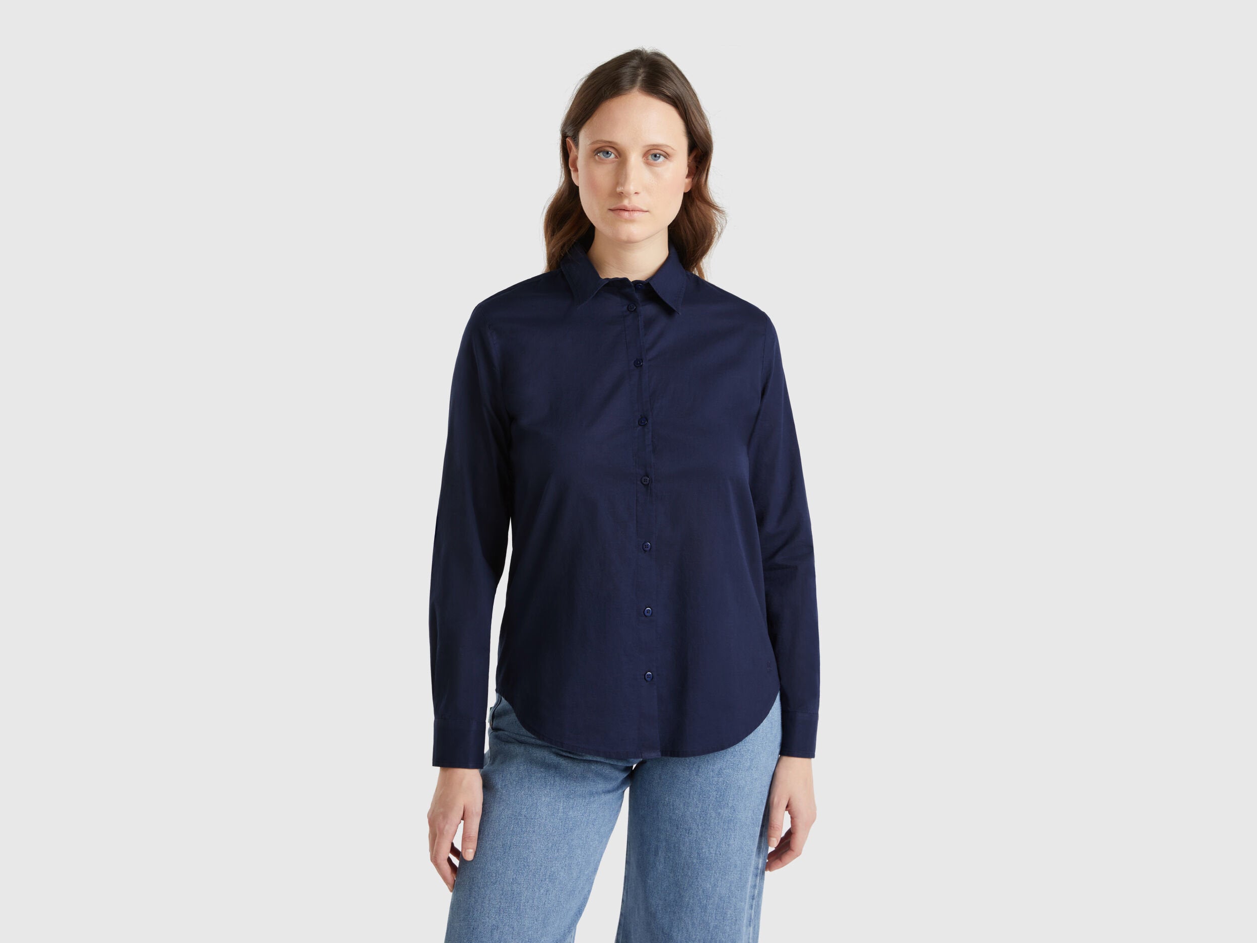 Beneton_Regular Fit Shirt in Light Cotton_5WPQDQ0AX_016_01