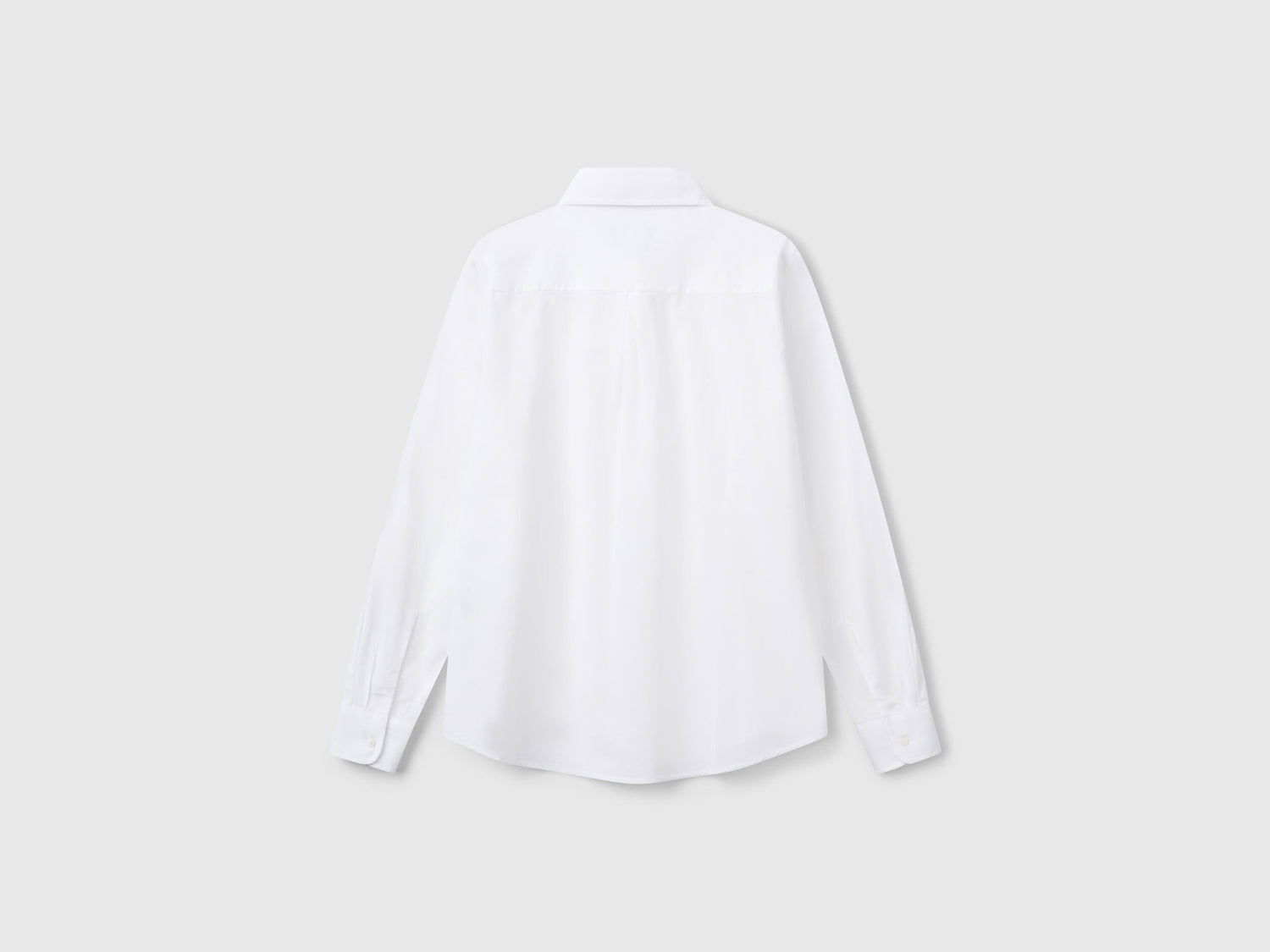 Beneton_Regular Fit Shirt in Light Cotton_5WPQDQ0AX_101_05