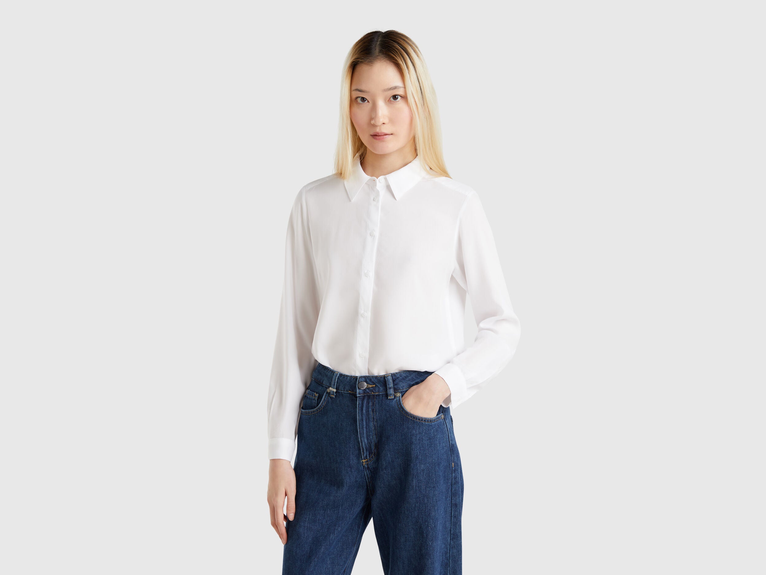 Benetton_White_Regular Fit Viscose Shirt_5WPWDQ0B0_101_02