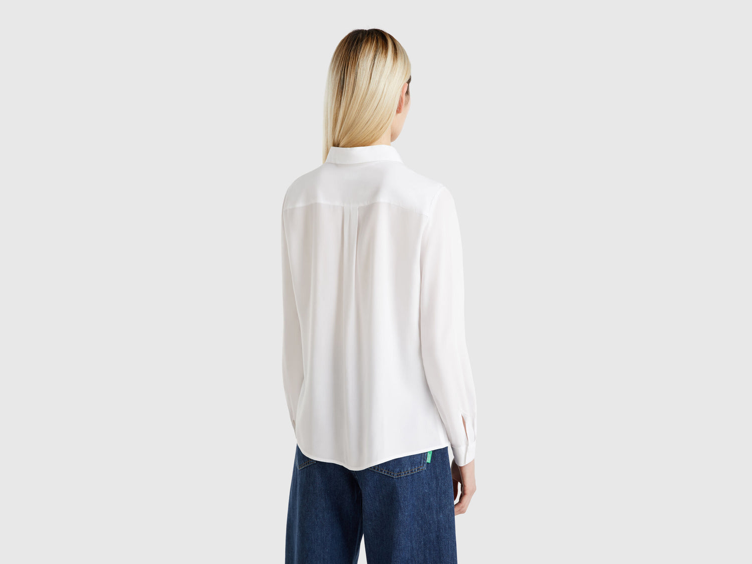 Benetton_White_Regular Fit Viscose Shirt_5WPWDQ0B0_101_03