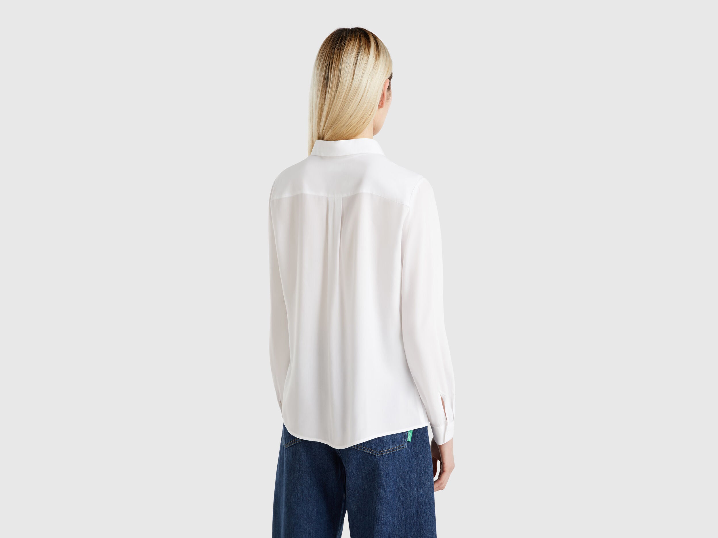 Benetton_White_Regular Fit Viscose Shirt_5WPWDQ0B0_101_03