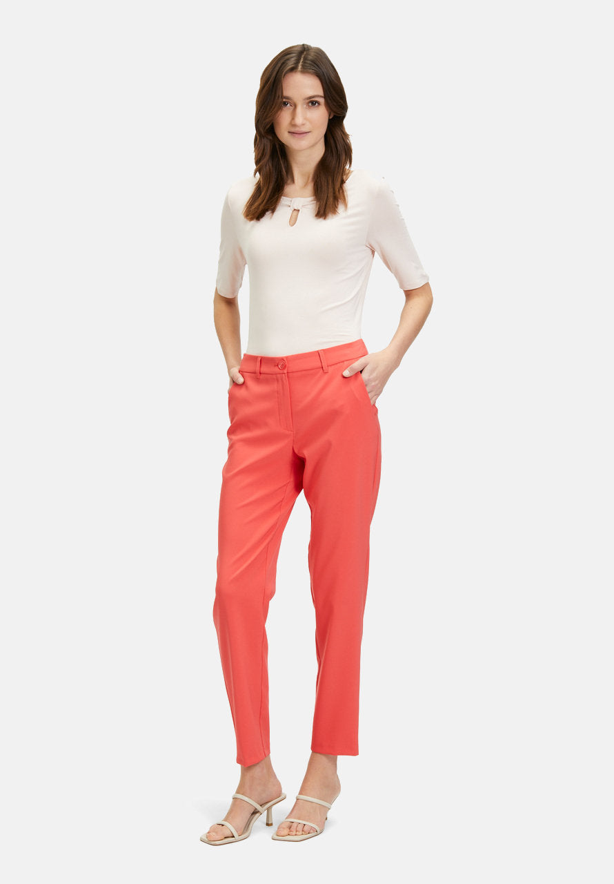 Business Trousers With Pressed Creases_6002 1080_4054_02