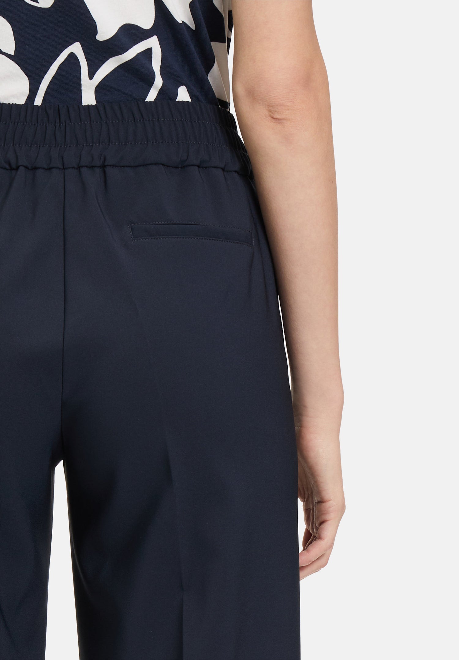 Betty Barclay_Pull-On Trousers Plain Colors_6004-1080_8345_07