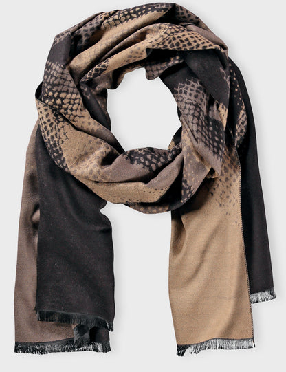 Cuddly Soft Scarf_600411-13309_7482_02