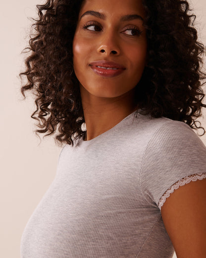 La Vie en Rose_Ribbed Modal and Lace Trim T-Shirt_60100129_00007_03