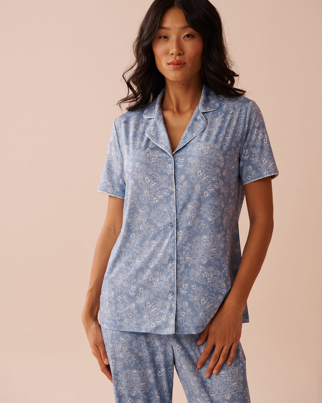 La Vie en Rose_White Floral Print Recycled Fibers Button-Down Shi_60100131_P40421_01