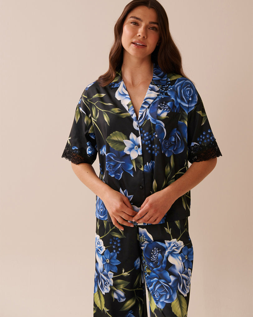 La Vie en Rose_Black &amp; Blue Garden_LUXURY EDITION Rose Print Satin and Lace Trim Button-Down Shirt_60100143_P00430_01