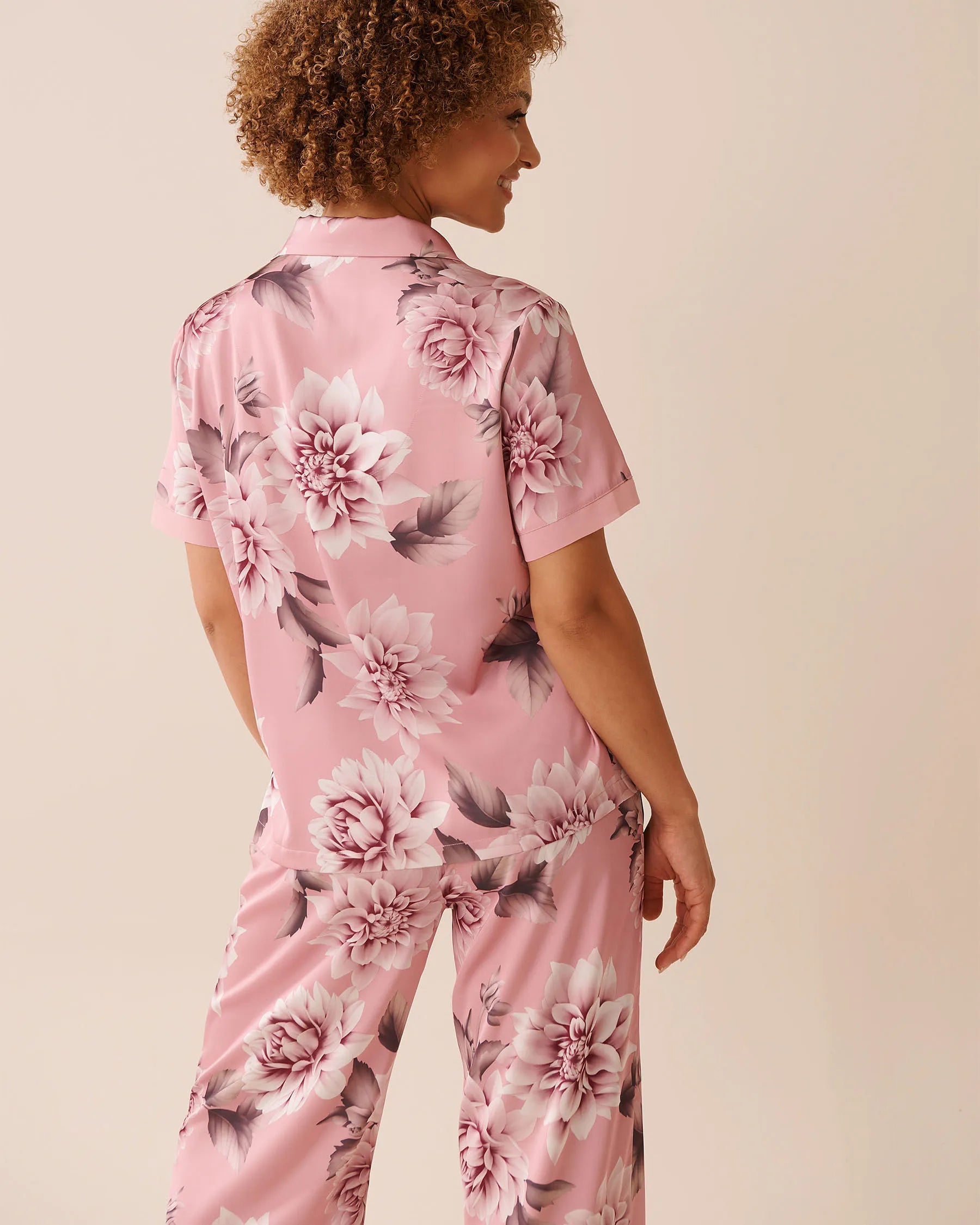 La Vie en Rose_Zephyr Flowers_Luxury Edition Dahlia Print Satin and Chiffon Button-Down Shirt_60100150_P60399_02