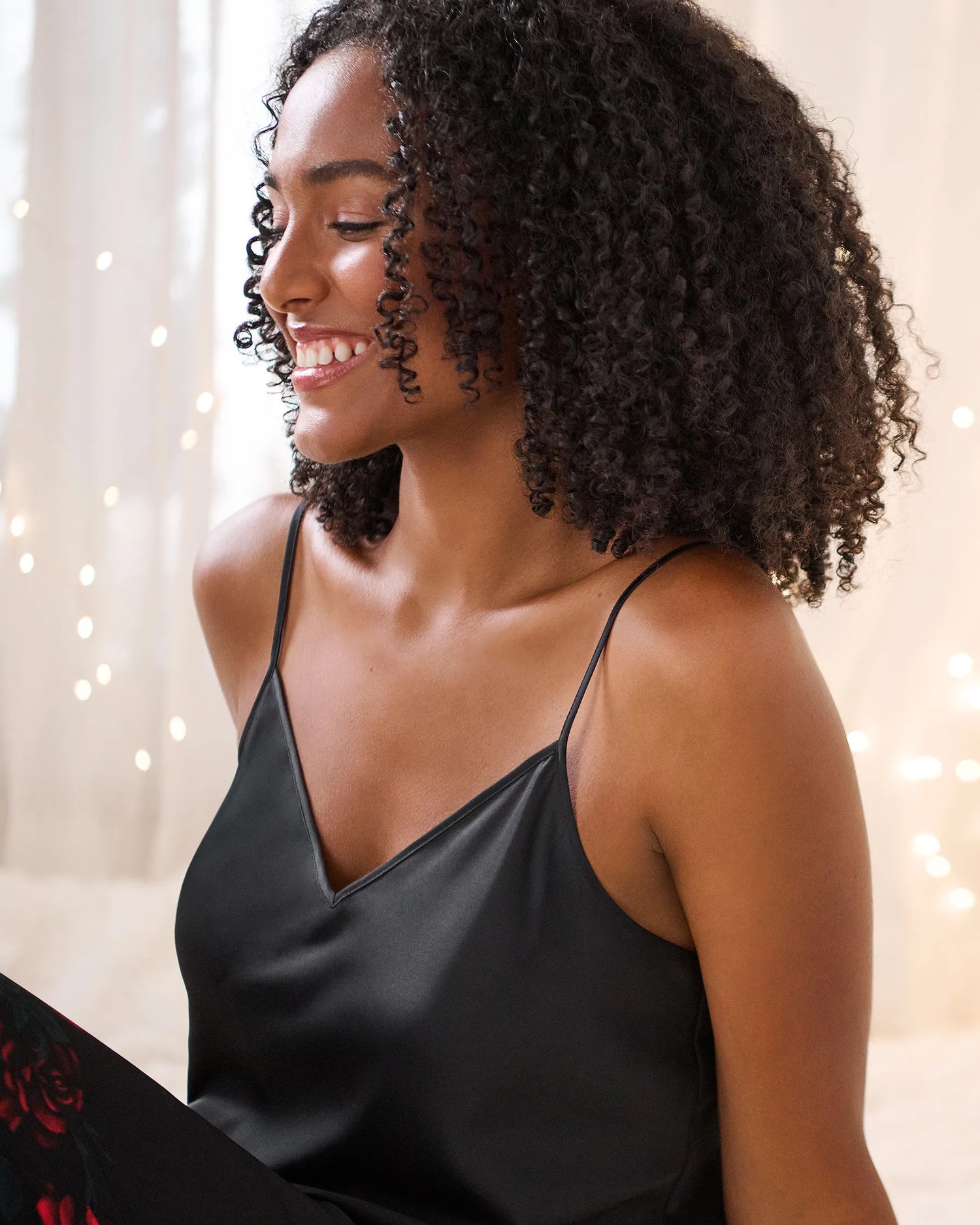 La Vie en Rose_Red Roses Placement_Luxury Edition Red Rose Print Satin Cami_60100160_p00469_01