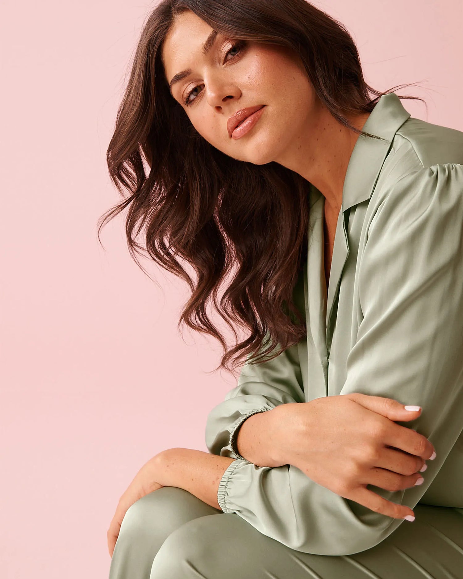 La Vie en Rose_Mineral Gray_Satin Long Sleeve Button-down Shirt_60100182_30059_03